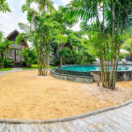 Lumbung Bukit Resort Uluwatu Exterior foto