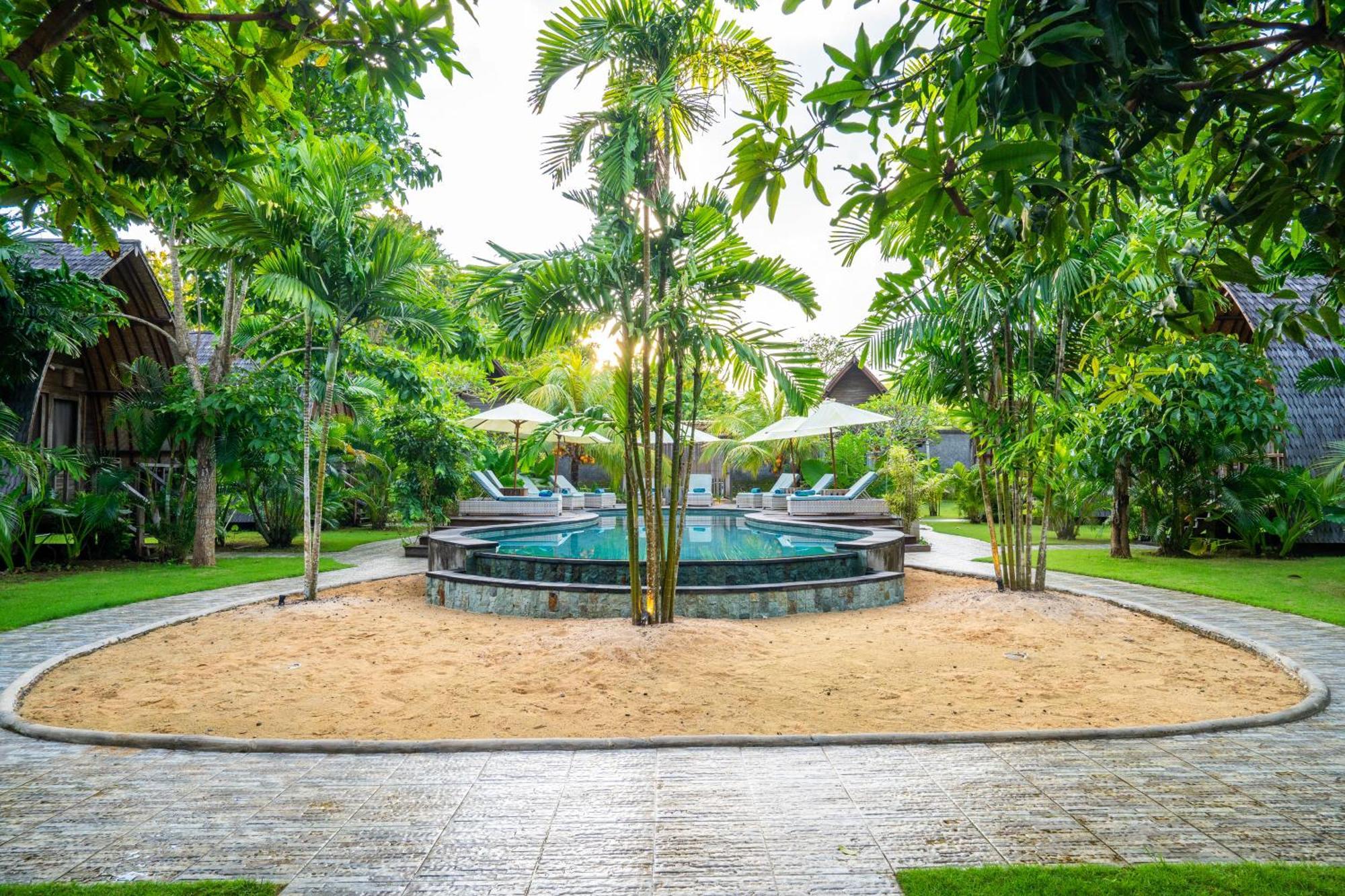 Lumbung Bukit Resort Uluwatu Exterior foto